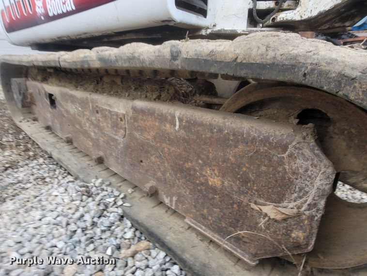 image for item MH9767 2003 Bobcat 341  mini excavator