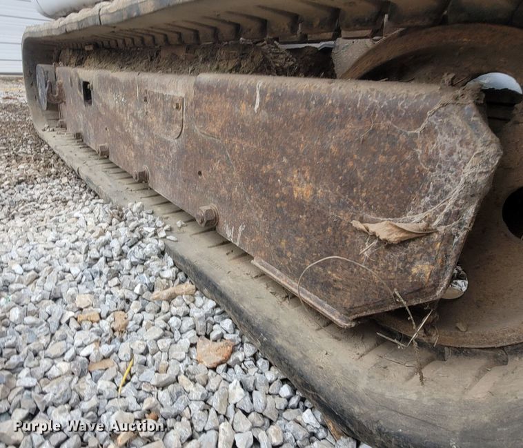 image for item MH9767 2003 Bobcat 341  mini excavator