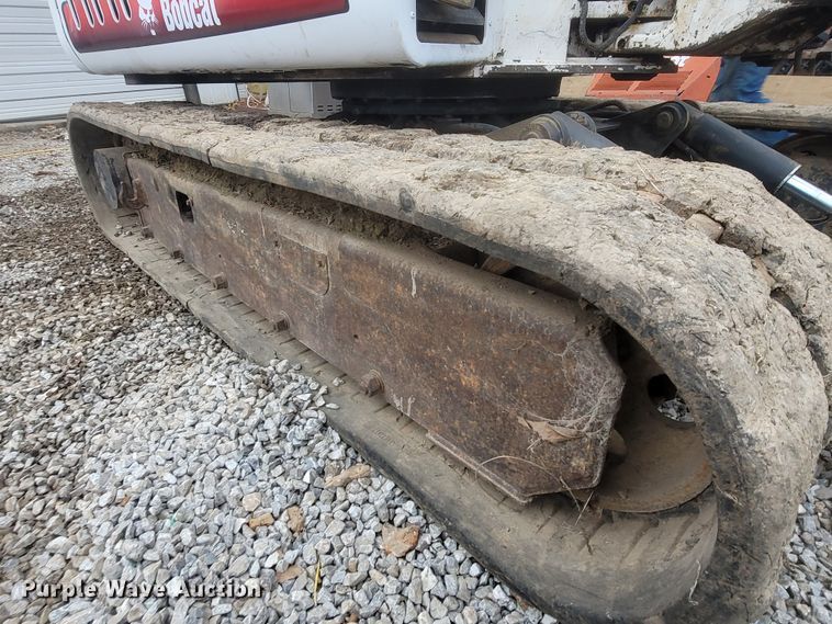 image for item MH9767 2003 Bobcat 341  mini excavator