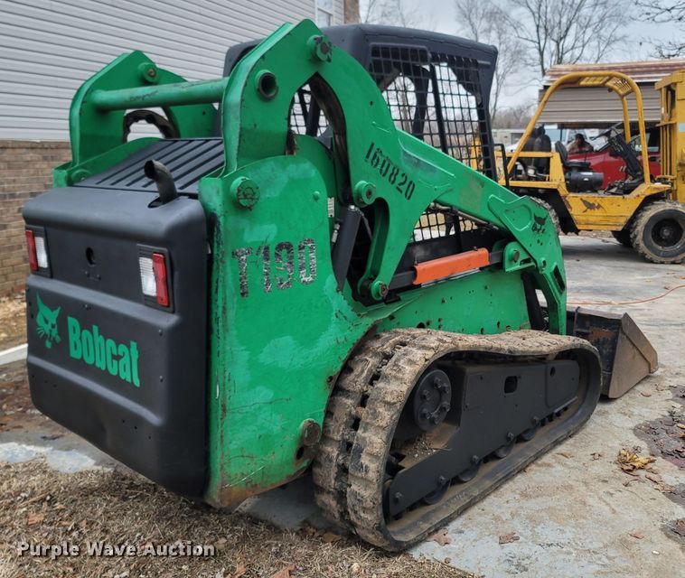 image for item MH9768 2007 Bobcat T190  tracked skid steer loader