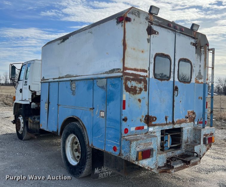 image for item MM9052 1990 GMC Forward W7  utility / service truck