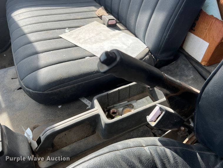 image for item MM9052 1990 GMC Forward W7  utility / service truck