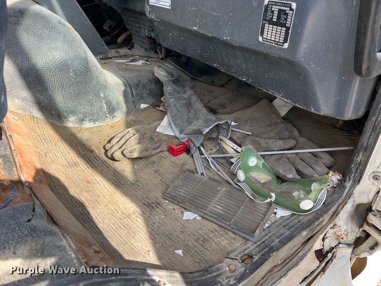 image for item MM9052 1990 GMC Forward W7  utility / service truck