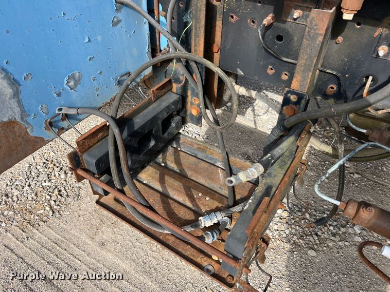 image for item MM9052 1990 GMC Forward W7  utility / service truck