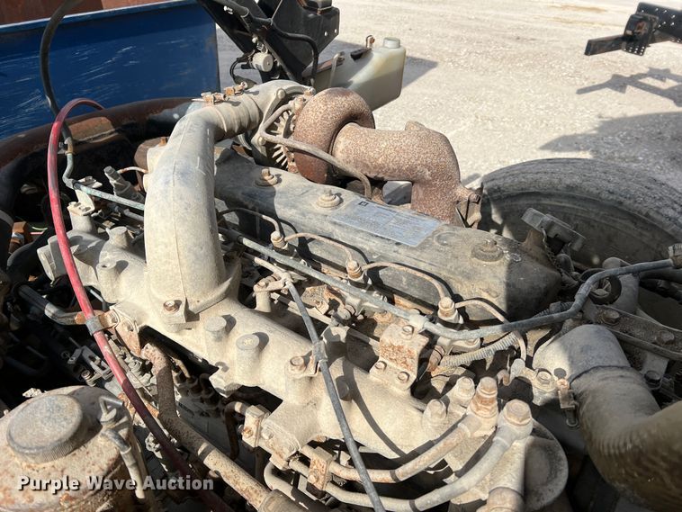 image for item MM9052 1990 GMC Forward W7  utility / service truck