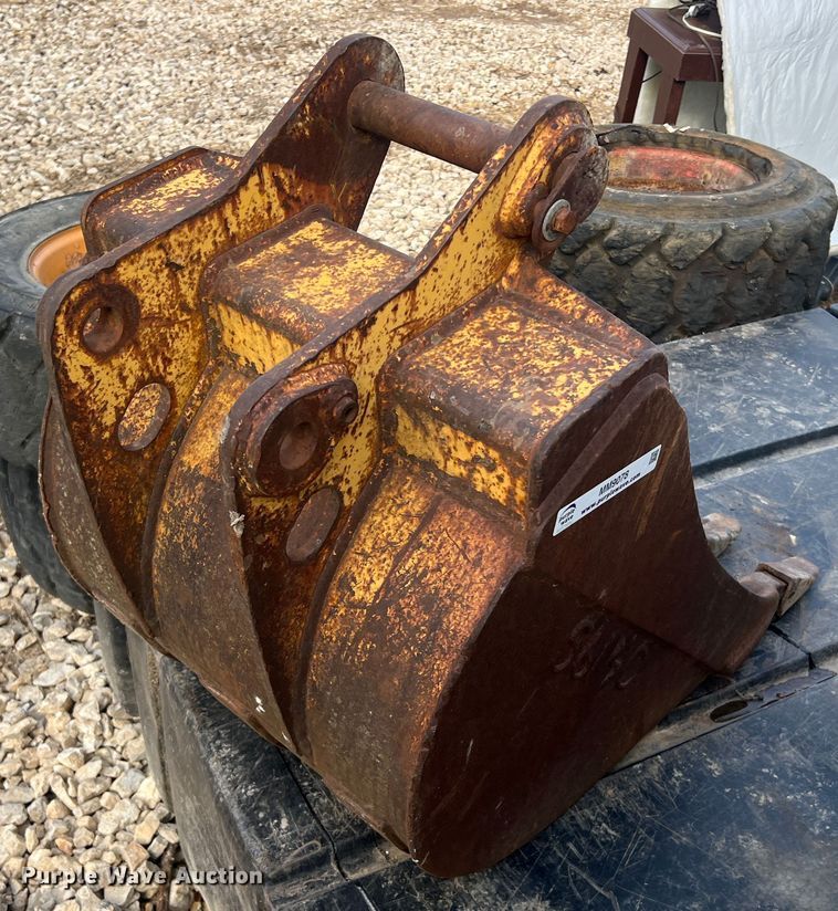 image for item MM9078 23"W excavator bucket