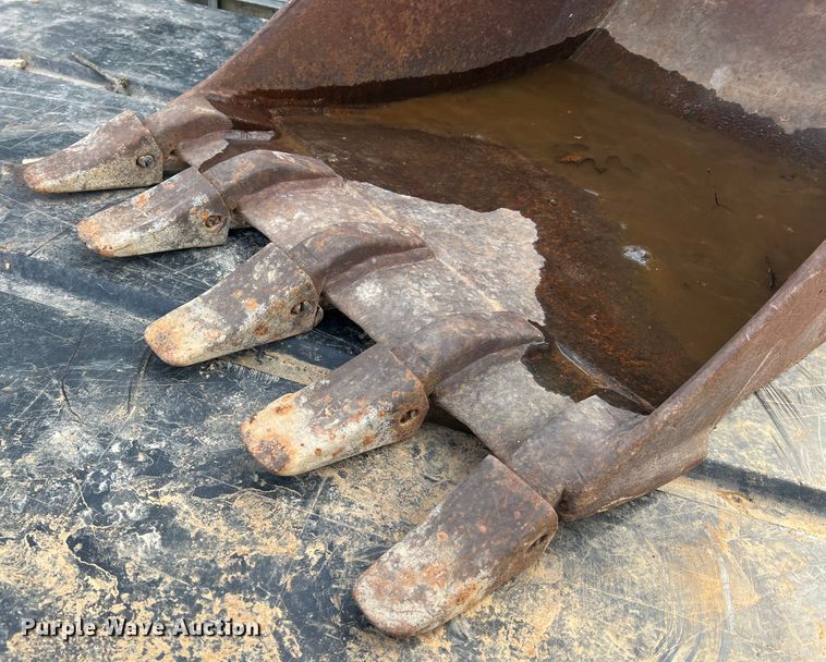 image for item MM9078 23"W excavator bucket