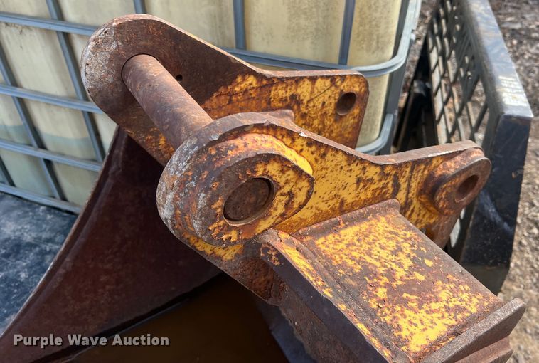 image for item MM9078 23"W excavator bucket