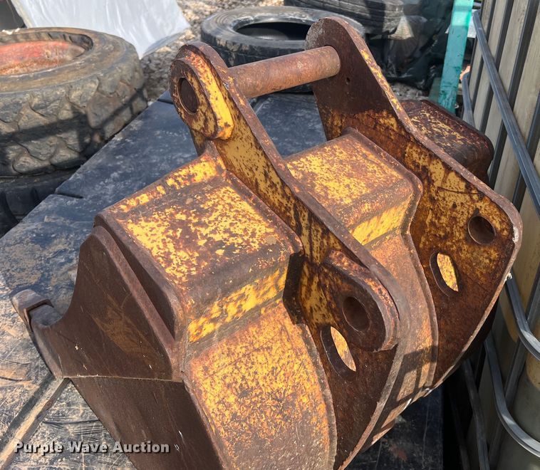 image for item MM9078 23"W excavator bucket