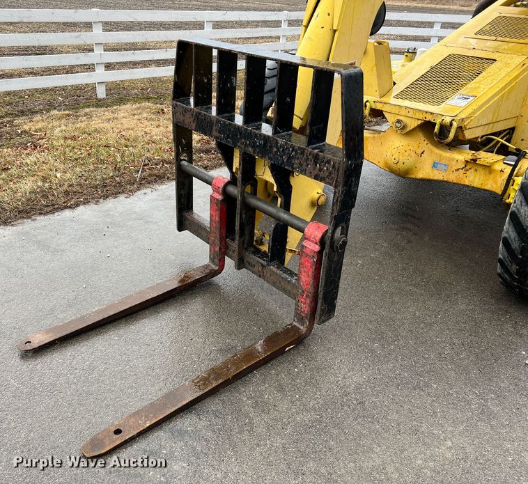 image for item MM9098 1998 Pettibone 636  telehandler