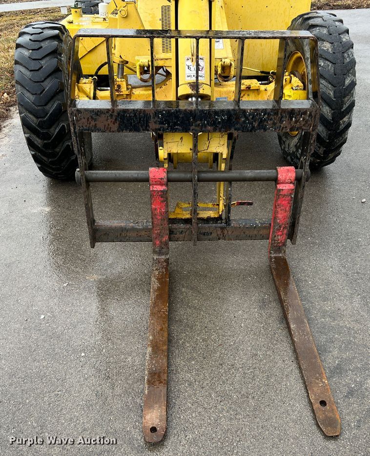 image for item MM9098 1998 Pettibone 636  telehandler