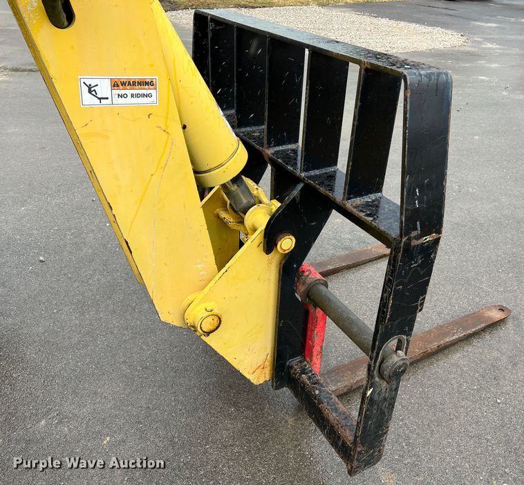 image for item MM9098 1998 Pettibone 636  telehandler