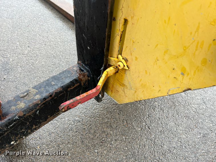 image for item MM9098 1998 Pettibone 636  telehandler