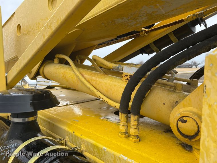 image for item MM9098 1998 Pettibone 636  telehandler