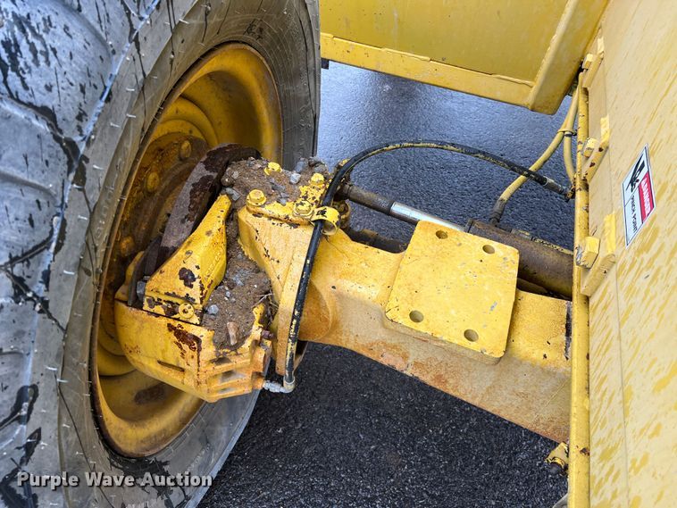 image for item MM9098 1998 Pettibone 636  telehandler