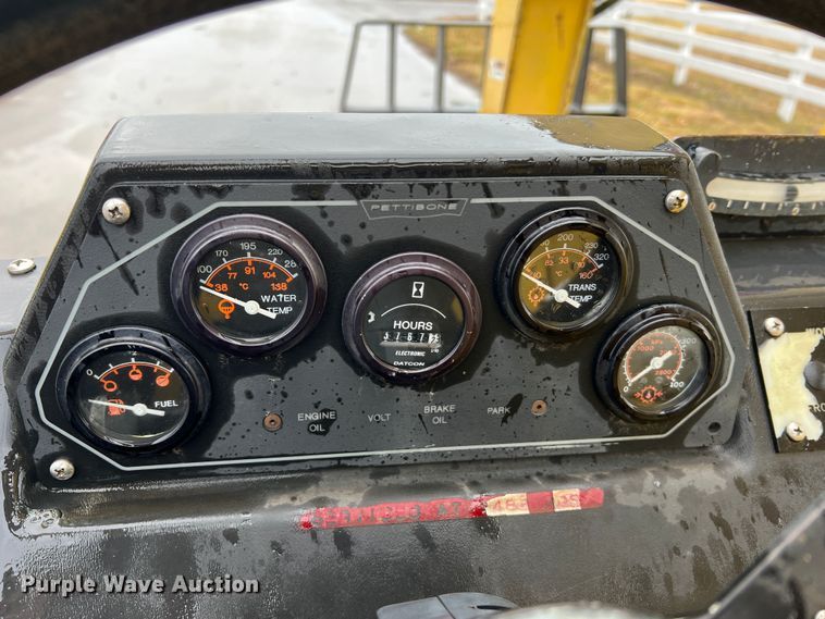 image for item MM9098 1998 Pettibone 636  telehandler