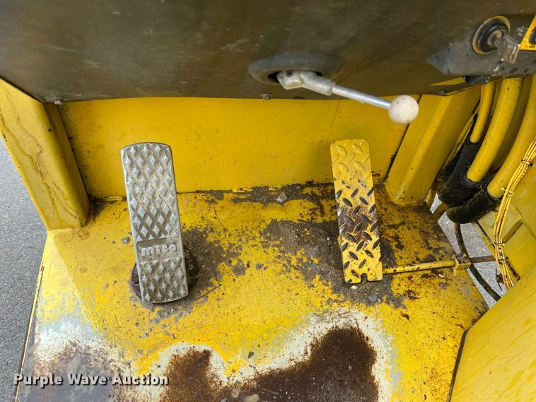 image for item MM9098 1998 Pettibone 636  telehandler