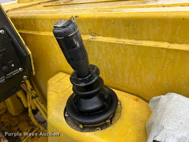 image for item MM9098 1998 Pettibone 636  telehandler