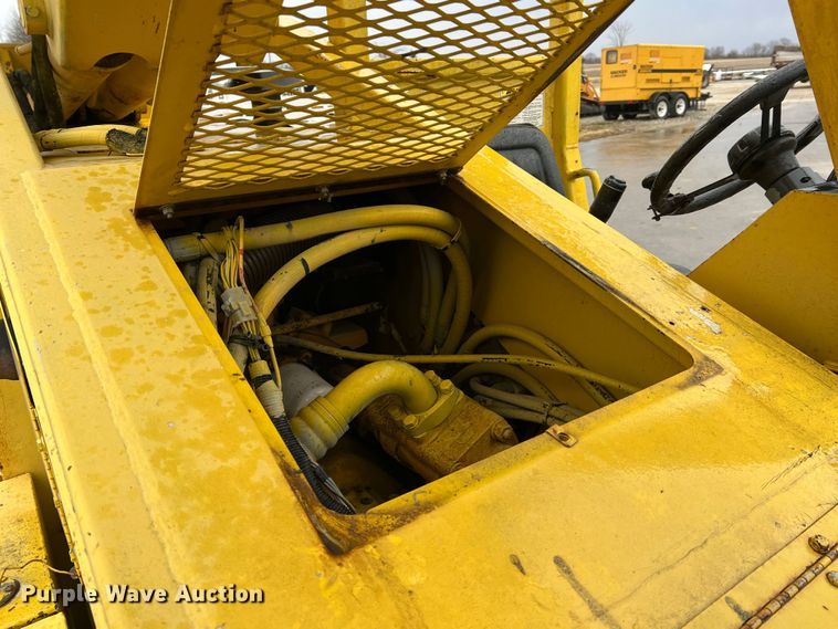 image for item MM9098 1998 Pettibone 636  telehandler