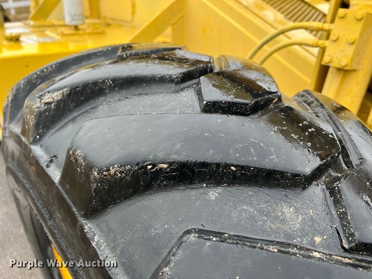 image for item MM9098 1998 Pettibone 636  telehandler