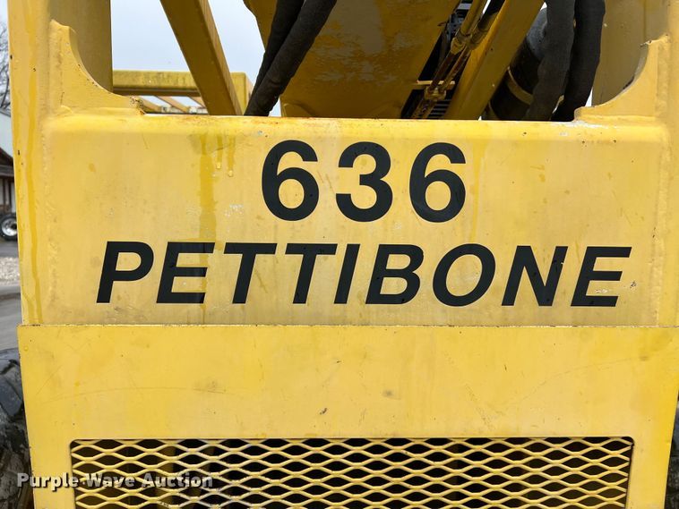 image for item MM9098 1998 Pettibone 636  telehandler