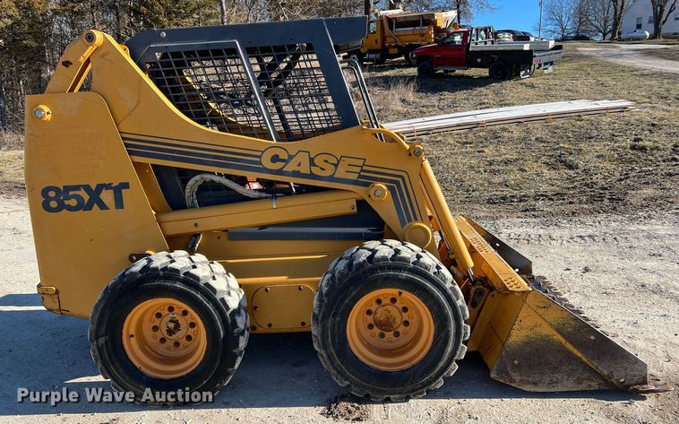 image for item MM9113 1999 Case 85XT  skid steer loader