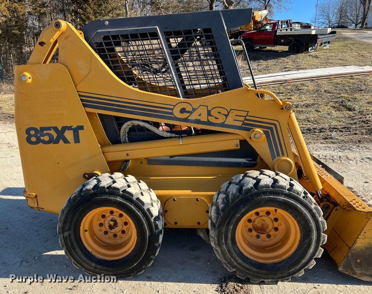 image for item MM9113 1999 Case 85XT  skid steer loader