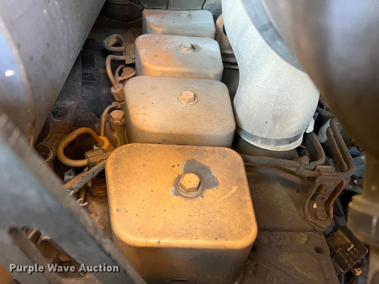 image for item MM9113 1999 Case 85XT  skid steer loader