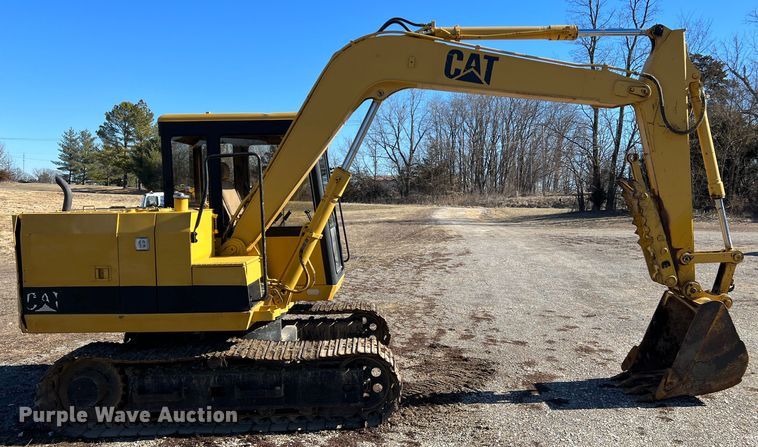 image for item MM9115 1989 Caterpillar E70B  excavator