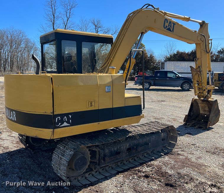 image for item MM9115 1989 Caterpillar E70B  excavator