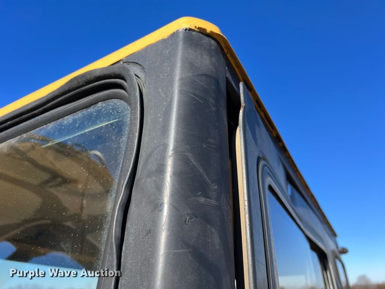 image for item MM9115 1989 Caterpillar E70B  excavator