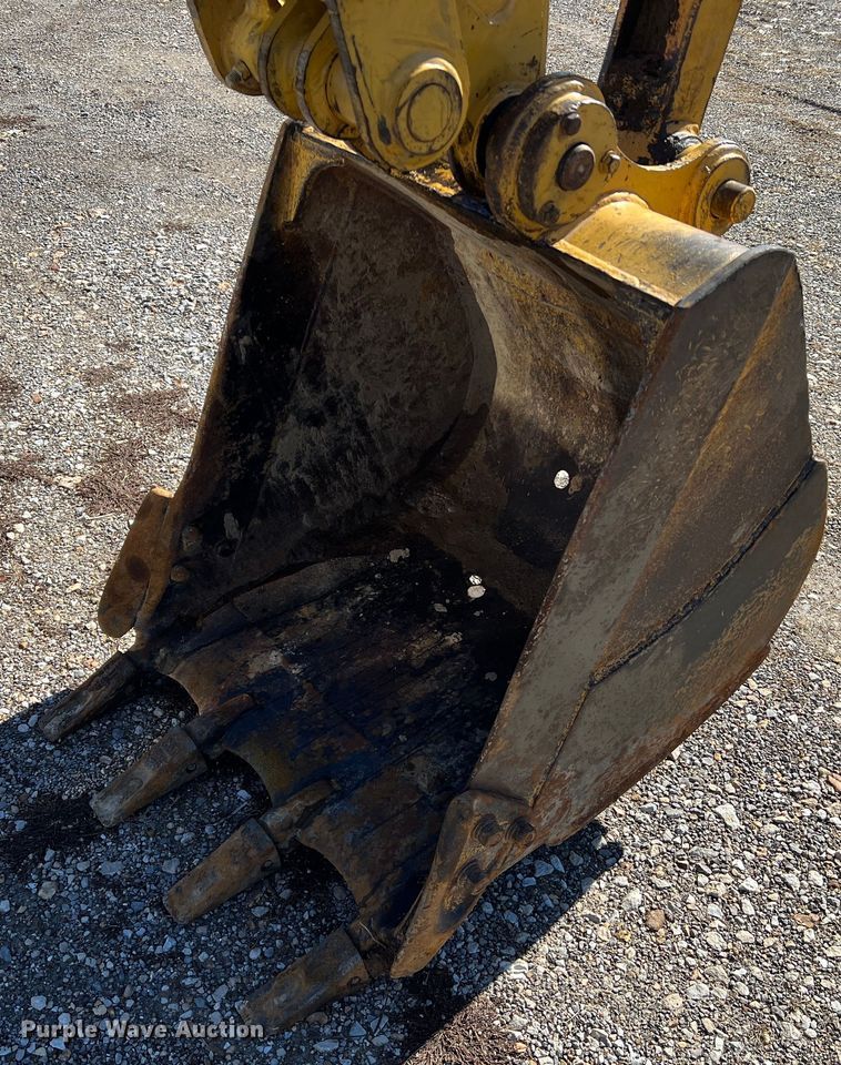 image for item MM9115 1989 Caterpillar E70B  excavator