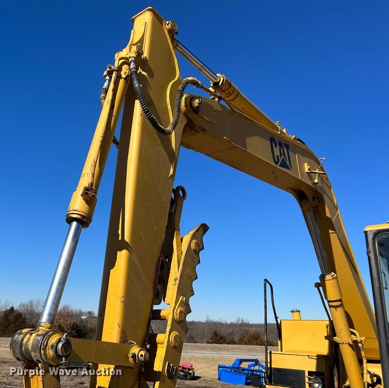 image for item MM9115 1989 Caterpillar E70B  excavator