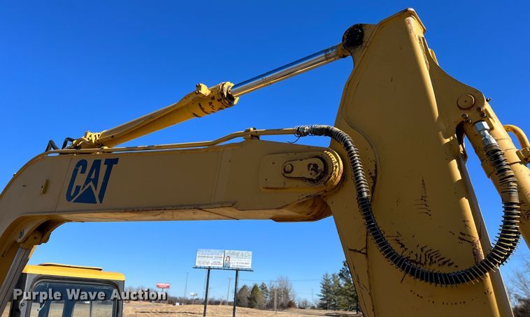 image for item MM9115 1989 Caterpillar E70B  excavator