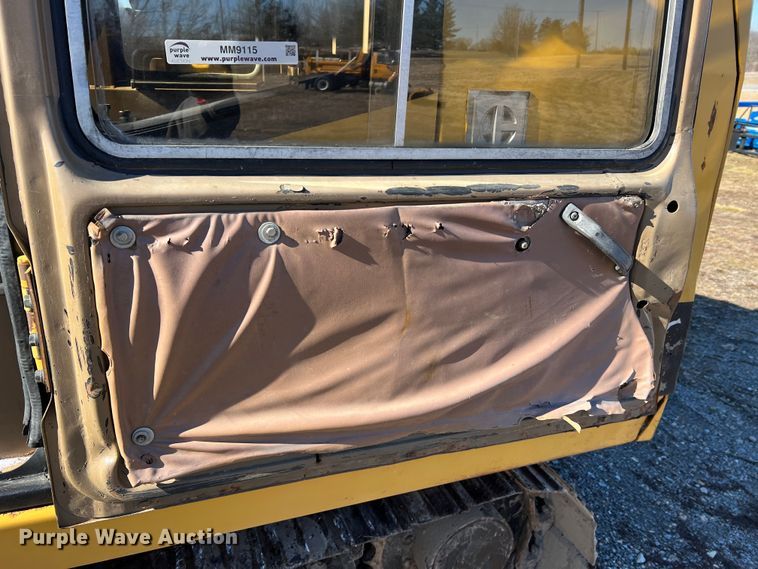 image for item MM9115 1989 Caterpillar E70B  excavator