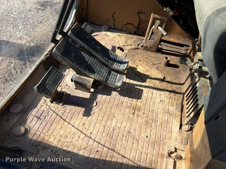 image for item MM9115 1989 Caterpillar E70B  excavator