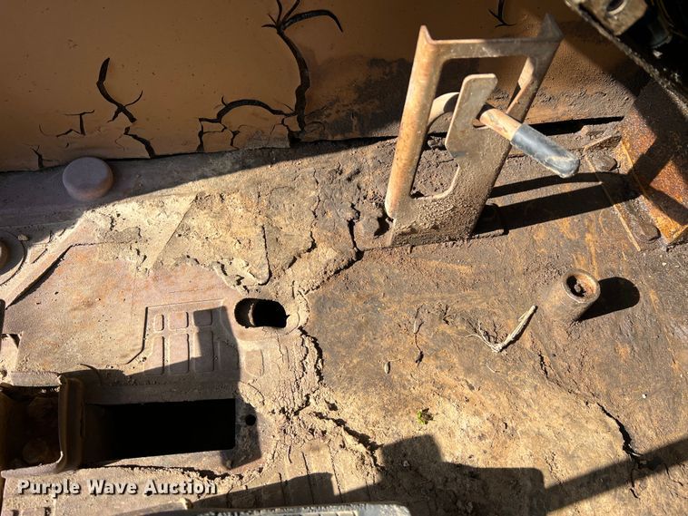 image for item MM9115 1989 Caterpillar E70B  excavator