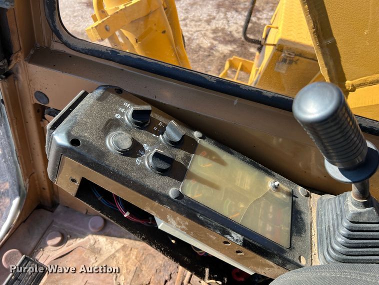 image for item MM9115 1989 Caterpillar E70B  excavator