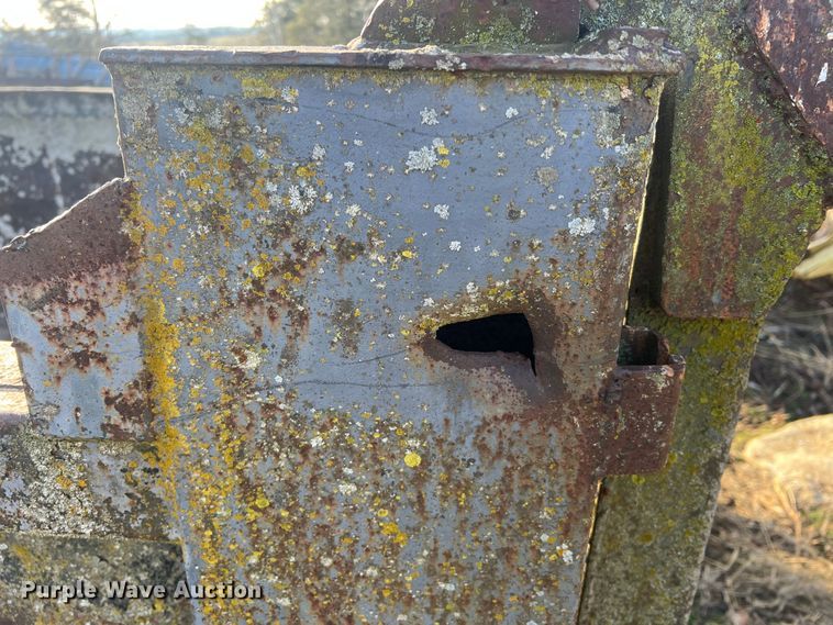 image for item MM9124 Heil HPT12Y  Dump truck bed