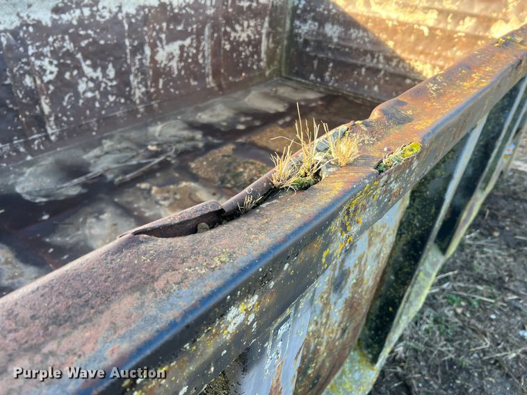 image for item MM9124 Heil HPT12Y  Dump truck bed