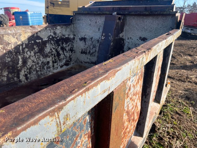 image for item MM9124 Heil HPT12Y  Dump truck bed