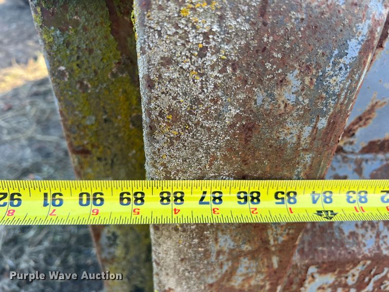 image for item MM9124 Heil HPT12Y  Dump truck bed