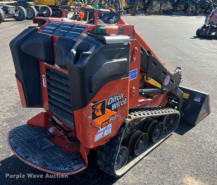 image for item MM9127 2017 Ditch Witch SK600  compact utility loader