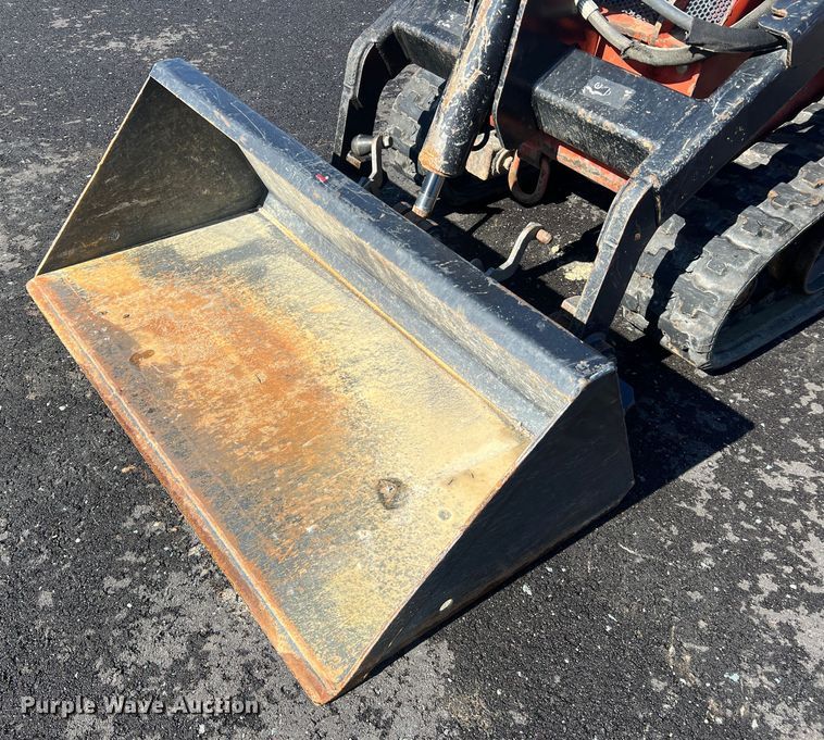 image for item MM9127 2017 Ditch Witch SK600  compact utility loader