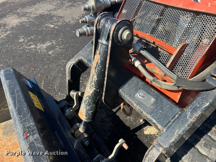 image for item MM9127 2017 Ditch Witch SK600  compact utility loader