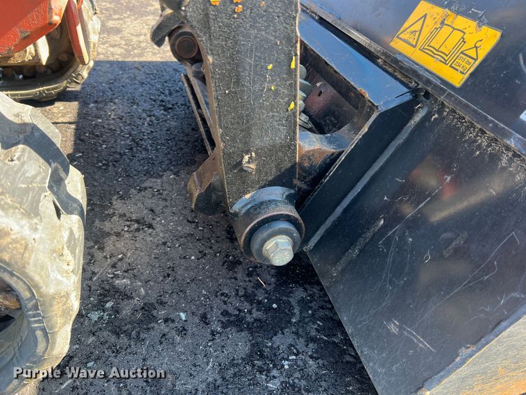 image for item MM9127 2017 Ditch Witch SK600  compact utility loader