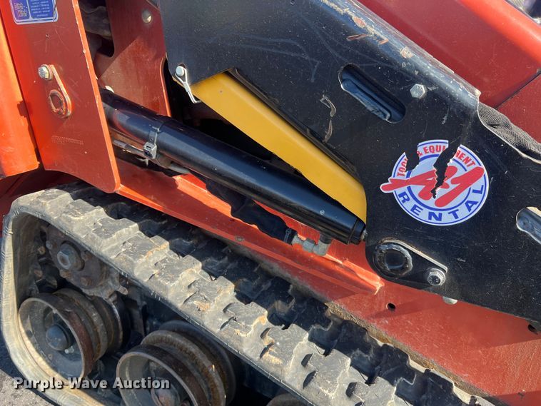 image for item MM9127 2017 Ditch Witch SK600  compact utility loader