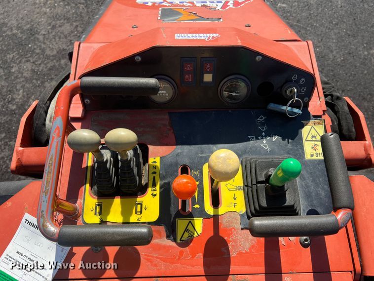 image for item MM9127 2017 Ditch Witch SK600  compact utility loader