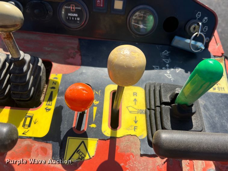 image for item MM9127 2017 Ditch Witch SK600  compact utility loader