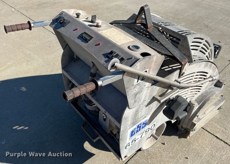 image for item MM9139 2008 Husqvarna Soff-Cut GX4200  concrete saw